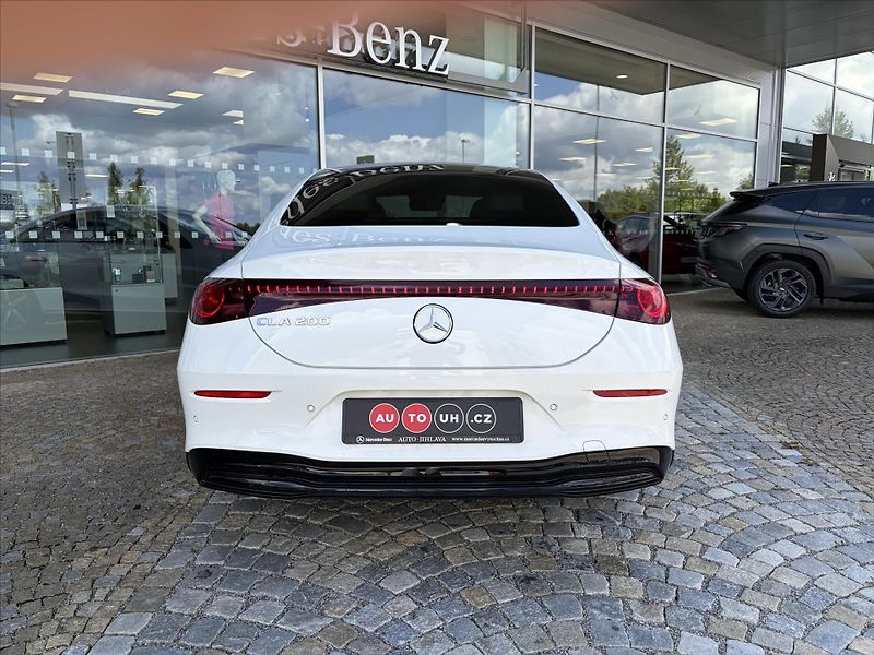 Mercedes-Benz CLA 200 Progressive Premium - fotka 24 z 30