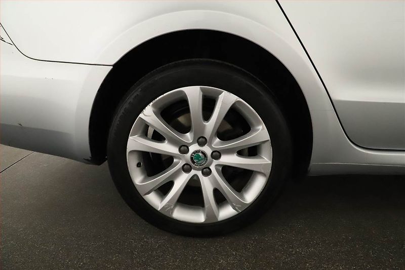 Škoda Superb (2013) Ambition 2.0 TDI, Automat - fotka 15 z 15
