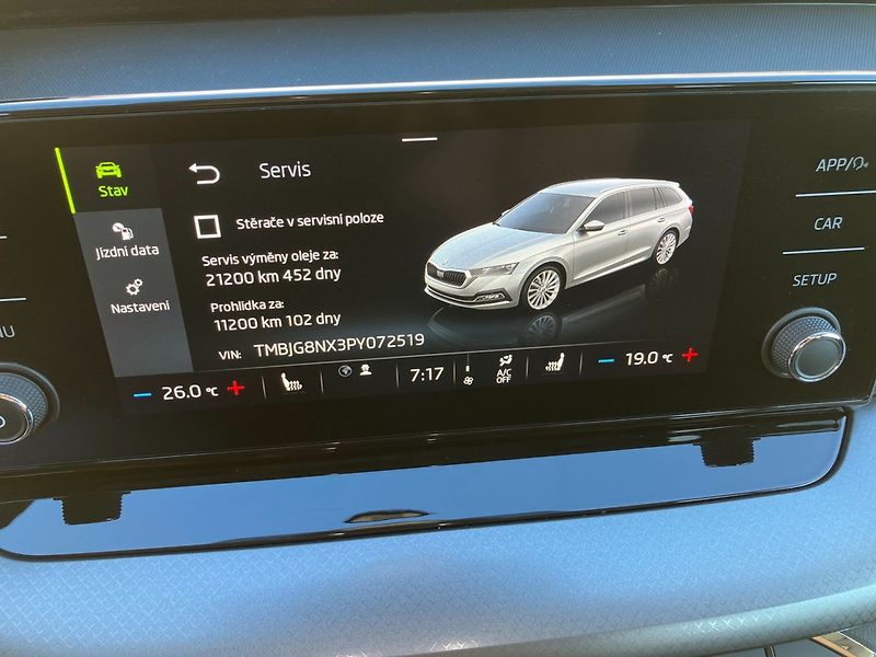 Škoda Octavia (2023) 2.0TDI AMBITION PLUS NAJ.43TKM - fotka 26 z 31