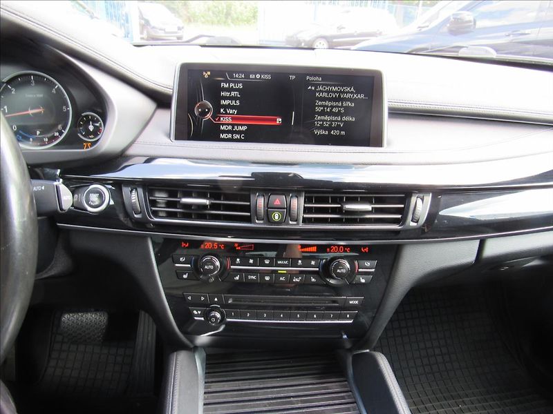 BMW X6 3,0 d xDrive30d 190kW - fotka 15 z 33