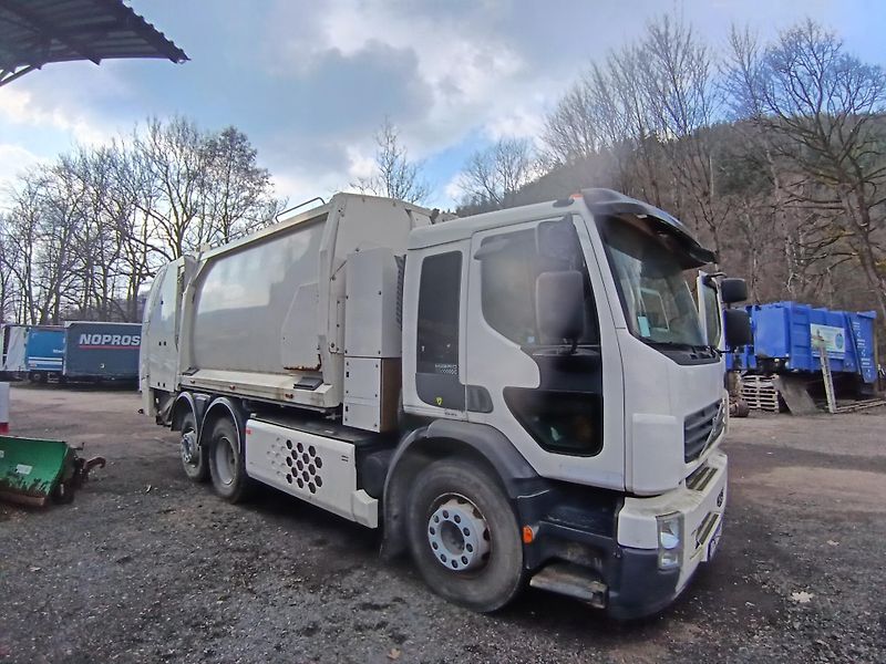 Volvo FE (2012) Hybrid 6x2 - fotka 2 z 17