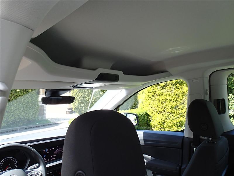 Volkswagen Caddy 1,5 1.maj. 26 000 Km, záruka - fotka 29 z 41