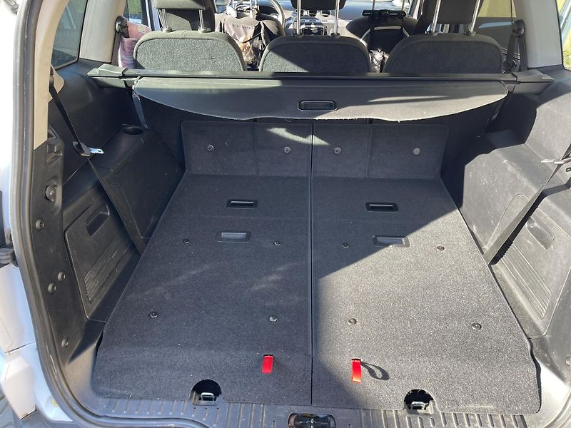 Ford S-MAX (2012) Ford S-MAX 1,6 EcoBoost 118kW/ - fotka 8 z 16
