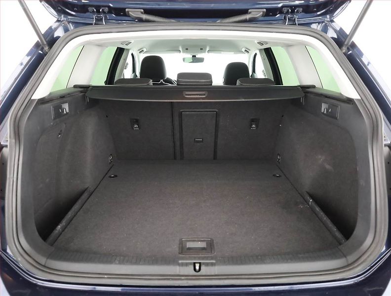 Volkswagen Golf (2016) Comfortline 1.6 TDI, Tempomat - fotka 15 z 16