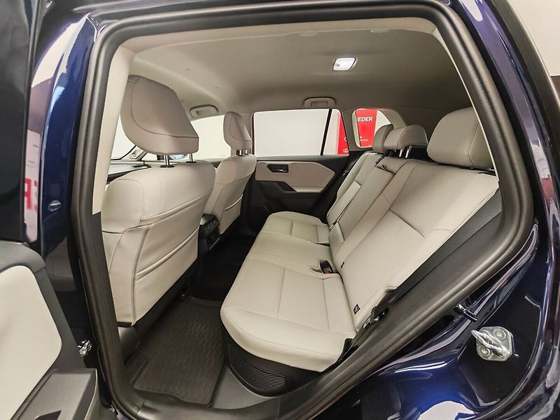 Toyota RAV4 2.5 Hybrid e-CVT 4x4 Executive - fotka 24 z 43