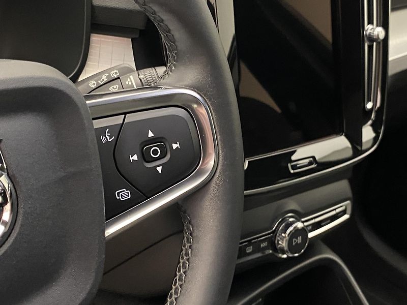 Volvo XC40 B4 BRIGHT PLUS AUT CZ - fotka 21 z 56