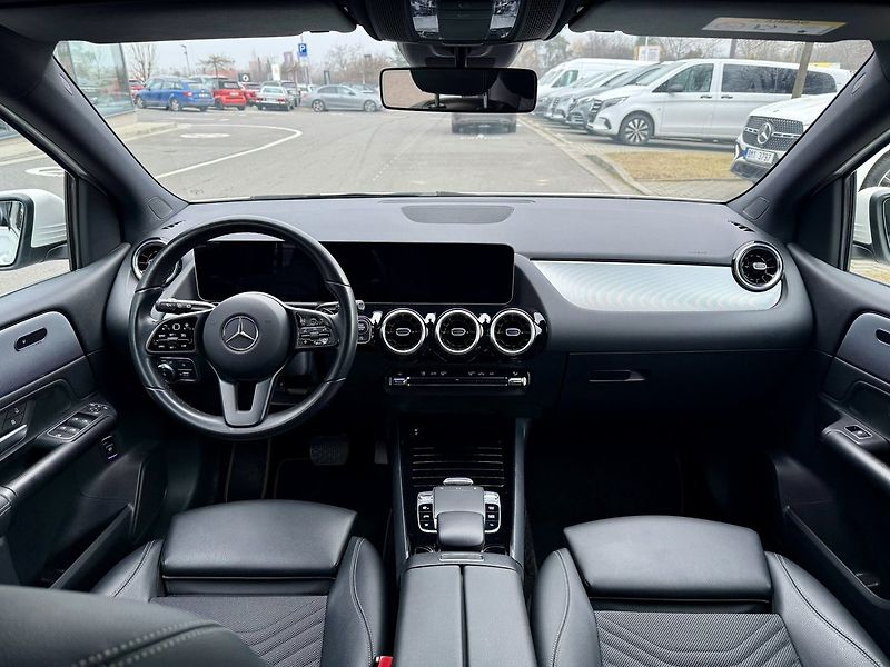 Mercedes-Benz Třídy B (2020) 180 d - fotka 19 z 36