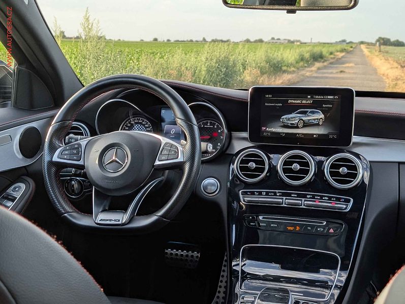 Mercedes-Benz Třídy C (2016) 3.0 V6 BiTurbo AMG C 43 - fotka 15 z 19