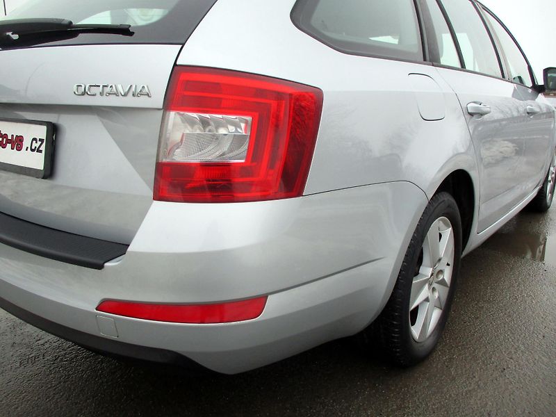 Škoda Octavia 1.2 TSi AMB*SERVIS*L+Z PNEU - fotka 27 z 40