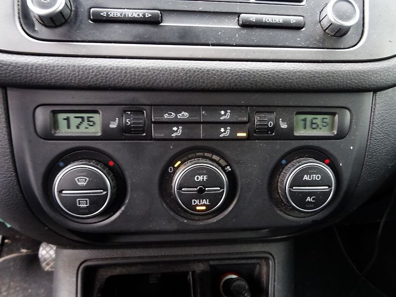 Volkswagen Tiguan 1.4TSI 4Motion Pojízdné na ND - fotka 9 z 48