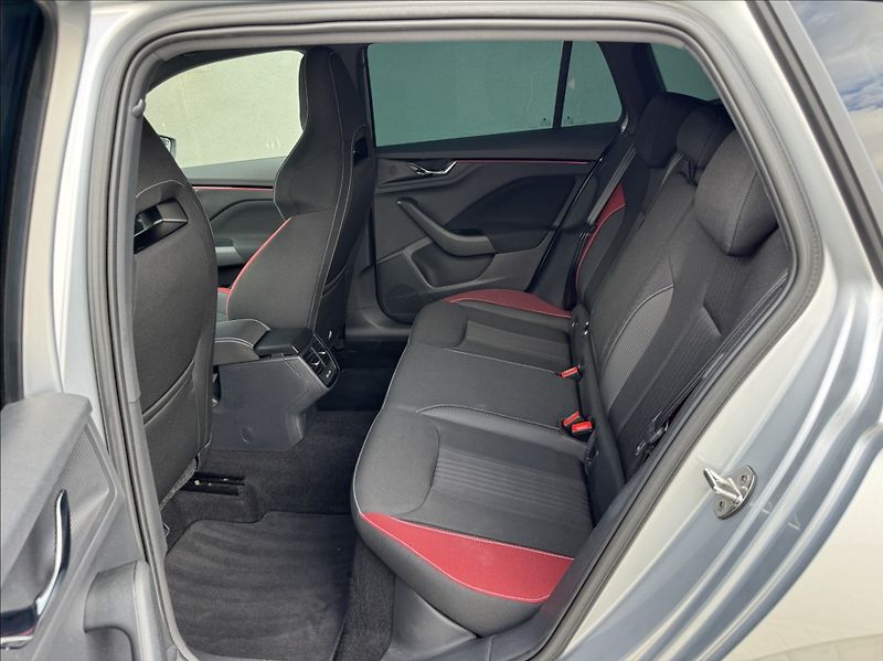 Škoda Scala 1,5 TSI DSG Monte Carlo DPH ČR - fotka 20 z 50
