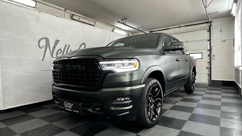 Dodge RAM NIGHT EDITION / 1500 SST H.O.  - fotka 3 z 55