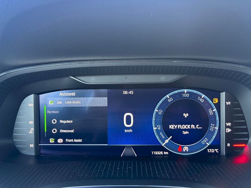 Škoda Octavia (2021) 2.0 TDI 85kW Ambition Plus - fotka 17 z 35