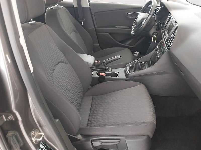 Seat Leon (2016) 1.6 TDI, Tempomat - fotka 9 z 17