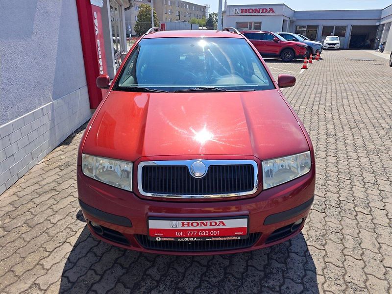 Škoda Fabia (2007) 1.2 HTP Elegance nové ČR 1.maj - fotka 29 z 32