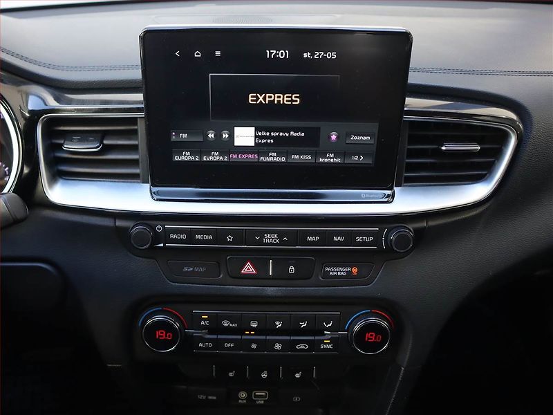 Kia Ceed (2018) Gold 1.4 T-GDI, Automat - fotka 12 z 22