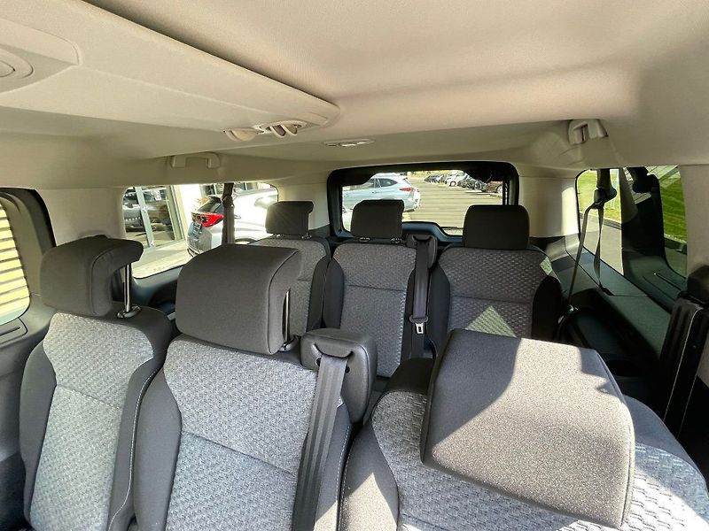 Toyota ProAce Verso 2.0 D A/T L2 Family 8S Webasto - fotka 23 z 29