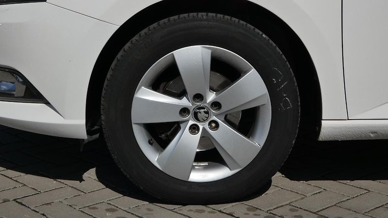 Škoda Fabia 1,2 TSI STYLE - fotka 22 z 22