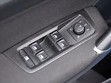 Volkswagen Touran 1,5 TSI 110kW DSG Matrix DPH - náhled 14