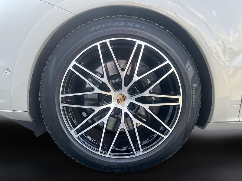 Porsche Cayenne (2025) E-hybrid - fotka 11 z 29