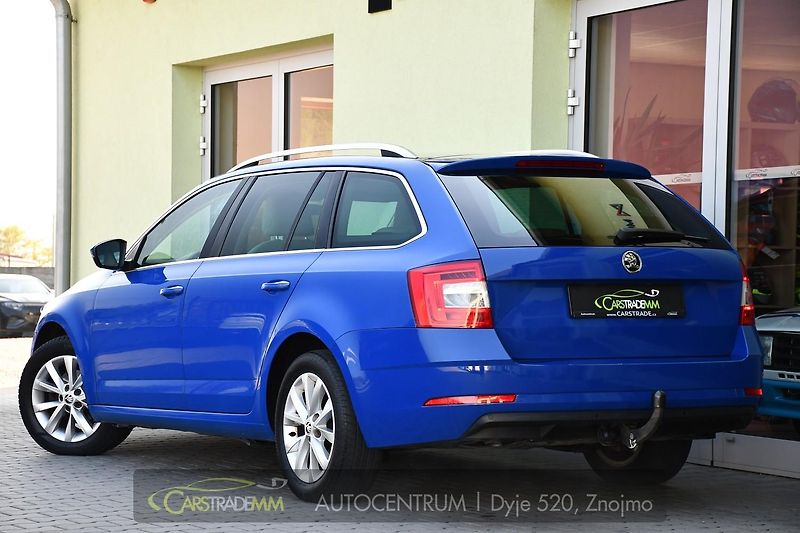 Škoda Octavia 1,6TDi TAŽNÉ ACC  - fotka 3 z 53