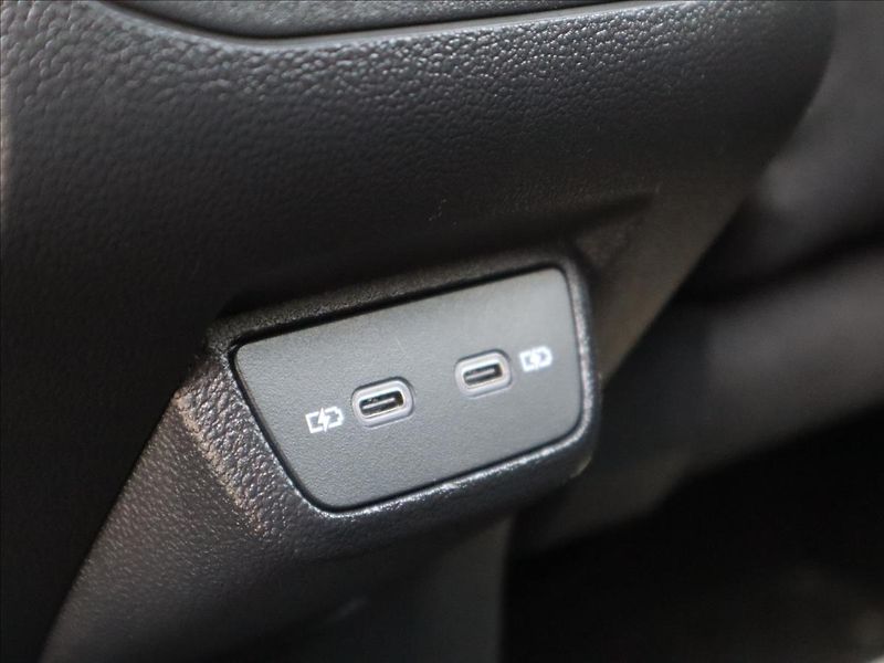 Volkswagen T-Cross 1,0 TSi Style LED Virtuál Kame - fotka 31 z 37