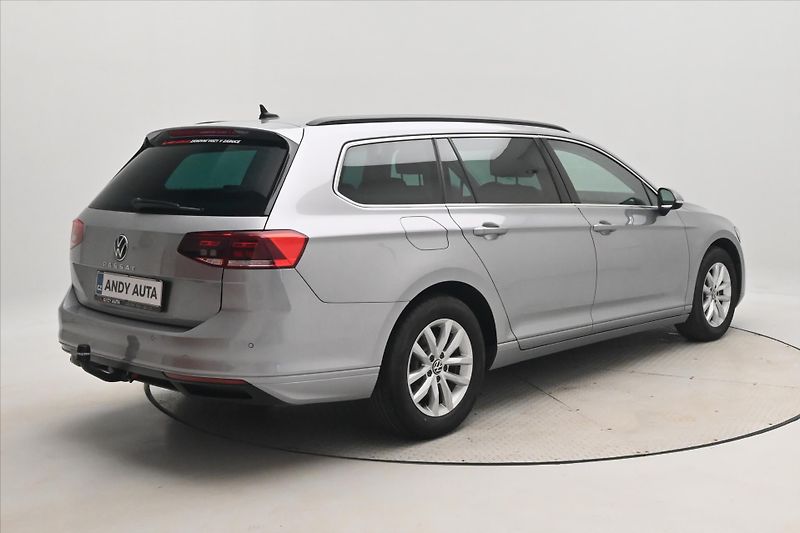 Volkswagen Passat 2,0 TDI 110kW DSG Business Zár - fotka 5 z 32