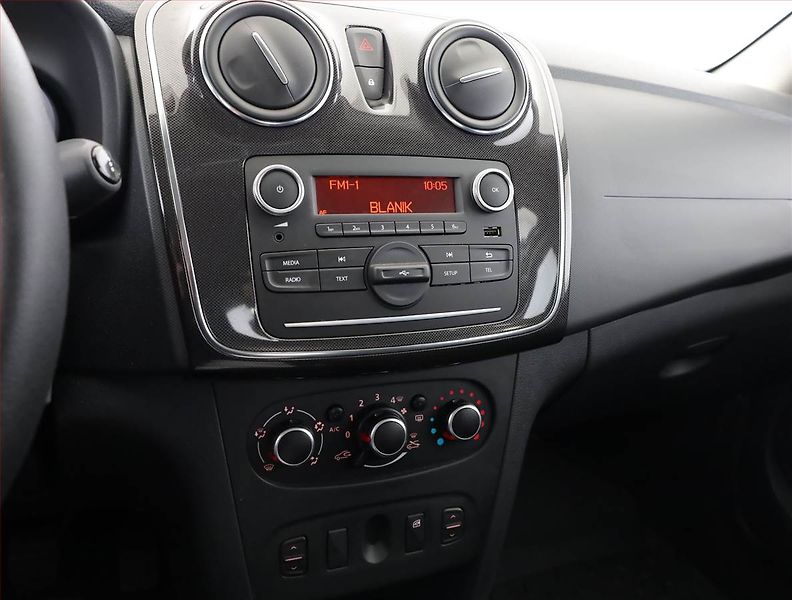 Dacia Sandero (2020) 1.0 TCe, Park. senzory - fotka 9 z 15
