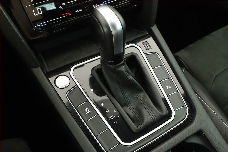 Volkswagen Passat (2021) 2.0 TDI, Automat, Kůže, Navi - fotka 15 z 20