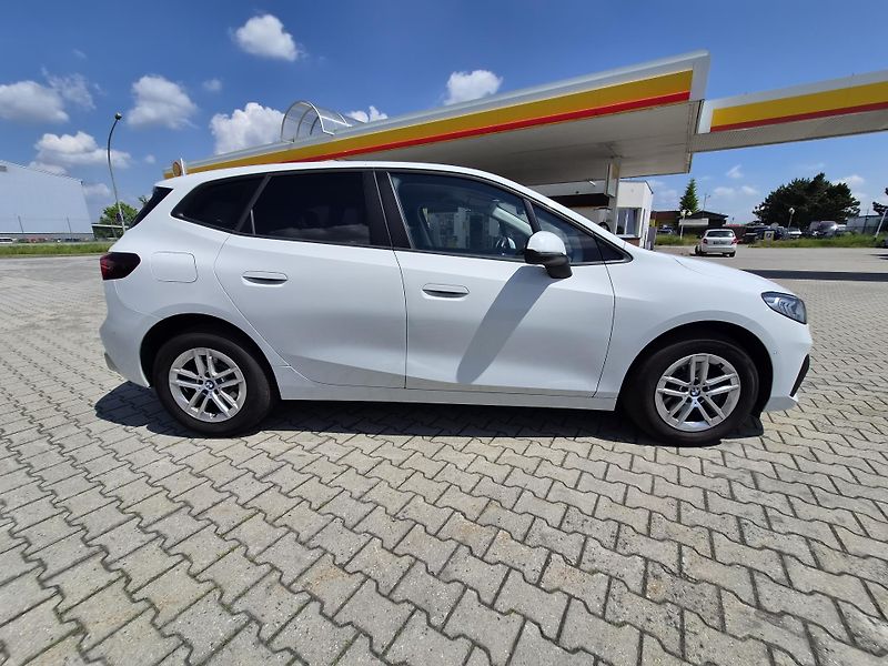BMW Řada 2 (2022) 218 i ACTIVE TOURER - fotka 3 z 14