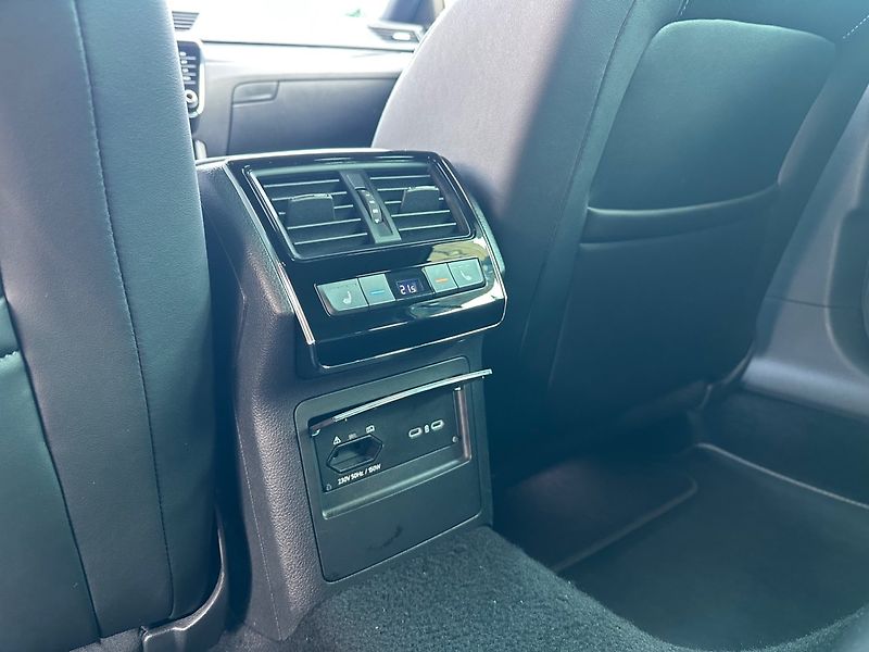 Škoda Superb (2022) 2.0TDi 4X4 SPORTLINE, V ZÁRUCE - fotka 20 z 23