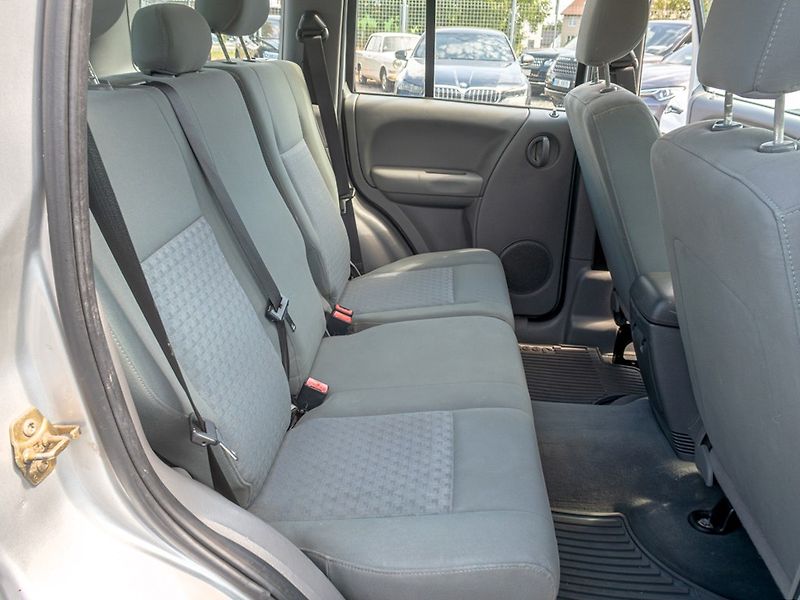 Jeep Cherokee (2002) 2.8CRD 120KW – SPORT STAR - fotka 28 z 39