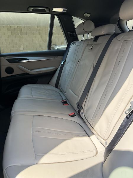BMW X5 (2016) BMW X5, xDrive 30d, M-Paket  - fotka 16 z 17