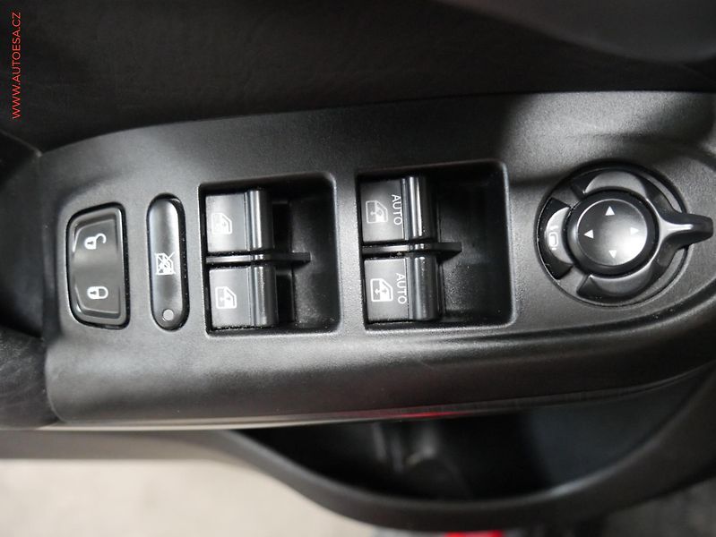 Fiat 500X (2017) 2.0 4x4, 2.maj,ČR, servis - fotka 17 z 21