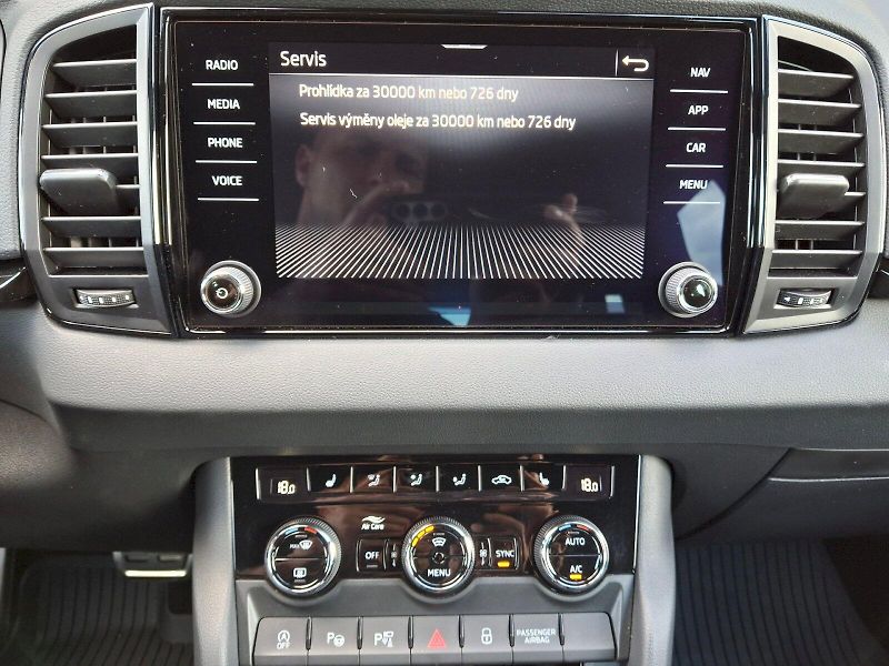 Škoda Karoq (2024) SportLine DSG 1,5TSi 110kW - fotka 15 z 35