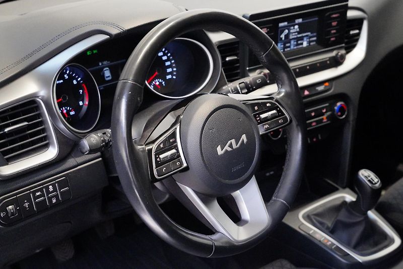 Kia Ceed - fotka 14 z 25