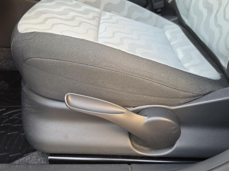 Škoda Fabia II 1.4i 16V AMBIENTE*2x SADA* - fotka 14 z 55