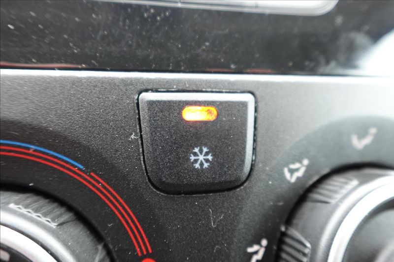 Citroën Jumper 2,2 HDI  VALNÍK 7 MÍST KLIMATI - fotka 31 z 34