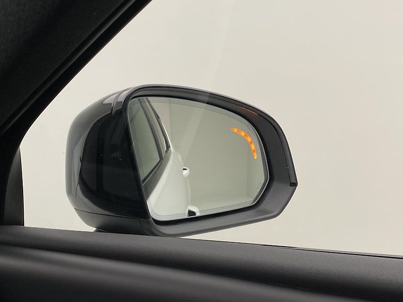 Volvo XC40 (2026) B3 AUT DARK ULTRA  - fotka 32 z 60