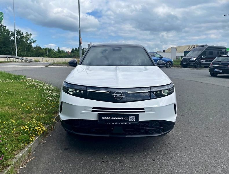 Opel Grandland MHEV 1.2T 145k GS AT6 - fotka 2 z 25
