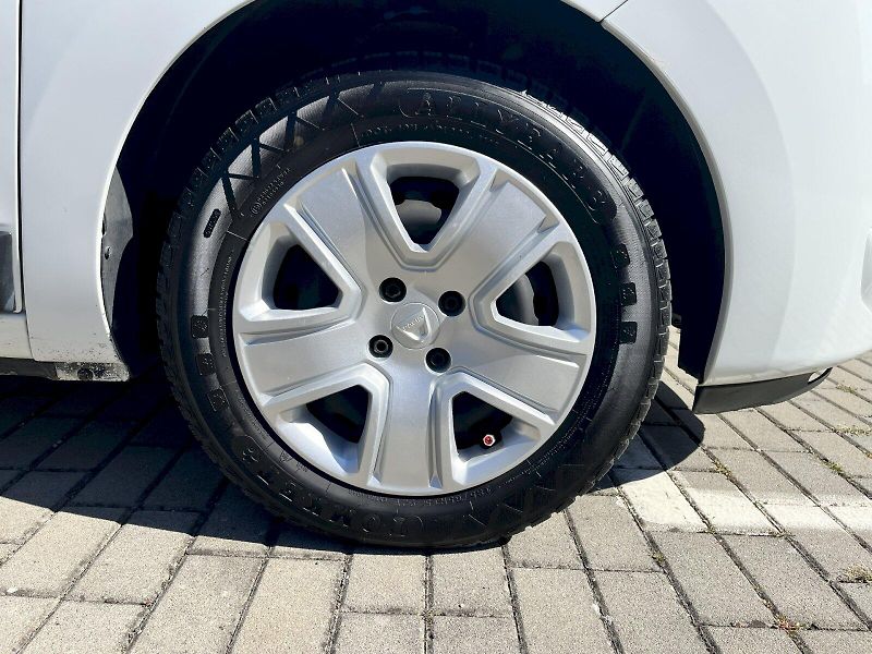 Dacia Lodgy (2017) 1,6SCe 75 kW Arctica 7 míst LP - fotka 18 z 24