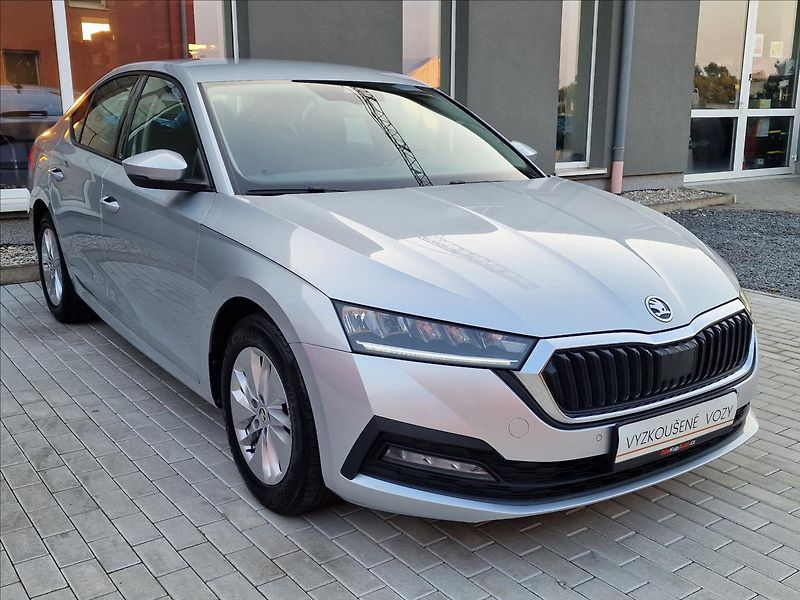 Škoda Octavia 2.0TDI DSG Ambition,ČR,1.Maj. - fotka 3 z 50