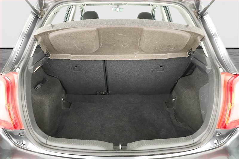 Toyota Auris (2011) 1.6 Valvematic, ČR,1.maj - fotka 10 z 15