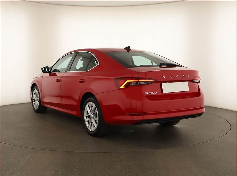 Škoda Octavia (2023) Style 1.5 TSI - fotka 4 z 13