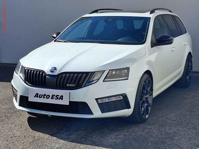 Škoda Octavia (2018) 2.0TDi, RS, DSG, LED - fotka 3 z 18