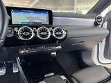 Mercedes-Benz CLA 200 Aut 120kW*AMG*MAX.VÝB*360K - náhled 20