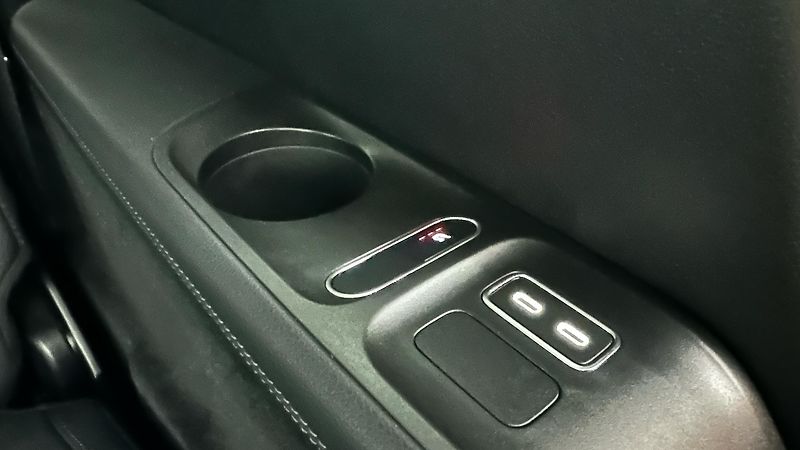 Mercedes-Benz GLS 450 d / 4 MATIC - fotka 32 z 69