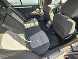 Škoda Superb (2011) 2.0TDI - náhled 16
