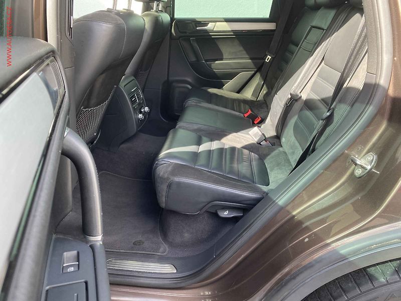 Volkswagen Touareg (2014) 3.0TDi 4x4, DSG, bixen - fotka 10 z 22