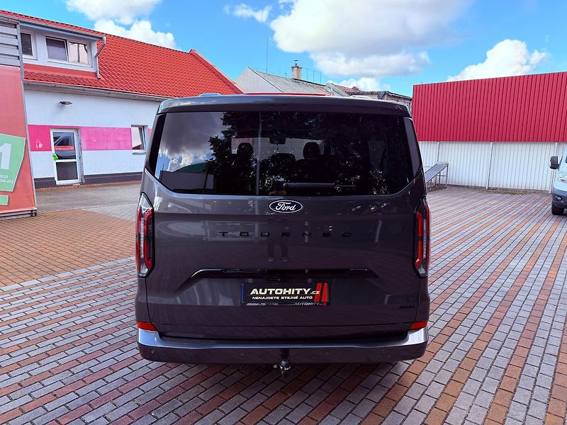 Ford Tourneo Custom 2.0 EcoBlue Aut. Titanium X AW - fotka 9 z 38